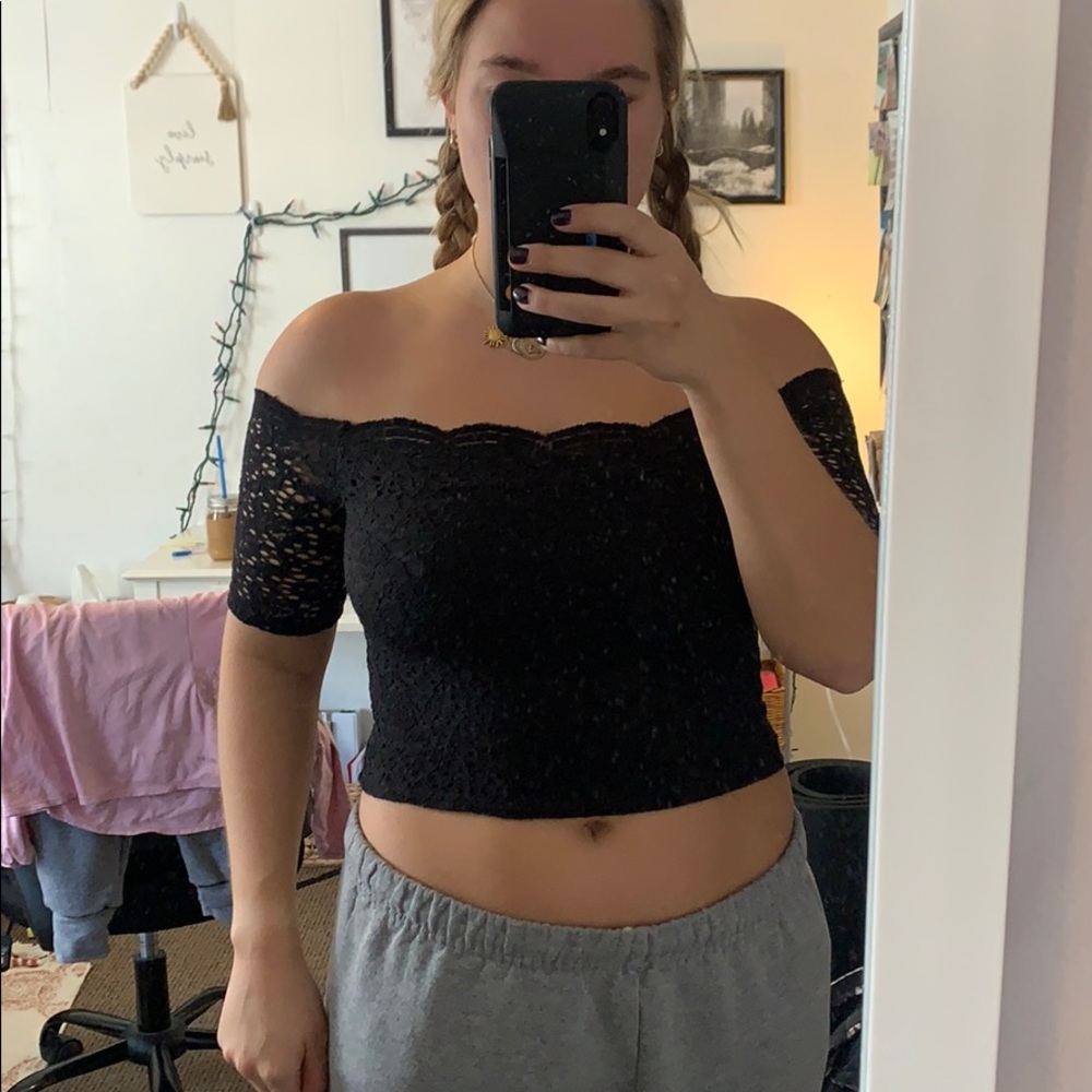 Over the shoulder crop top
